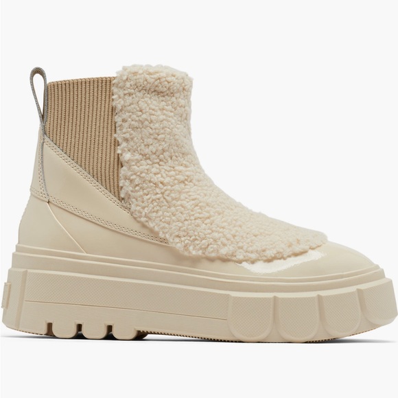 NWT Sorel Waterproof Cream Shearling Ankle Boots - Picture 3 of 10